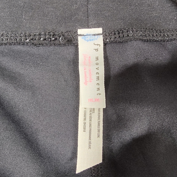 Free People Movement Black Wrap Leggings Medium - Picture 6 of 7